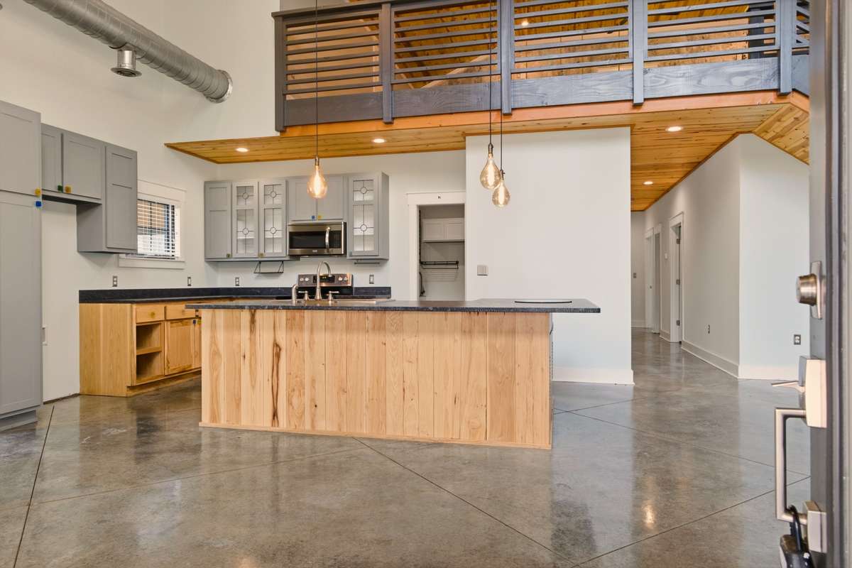 Dining / Kitchen