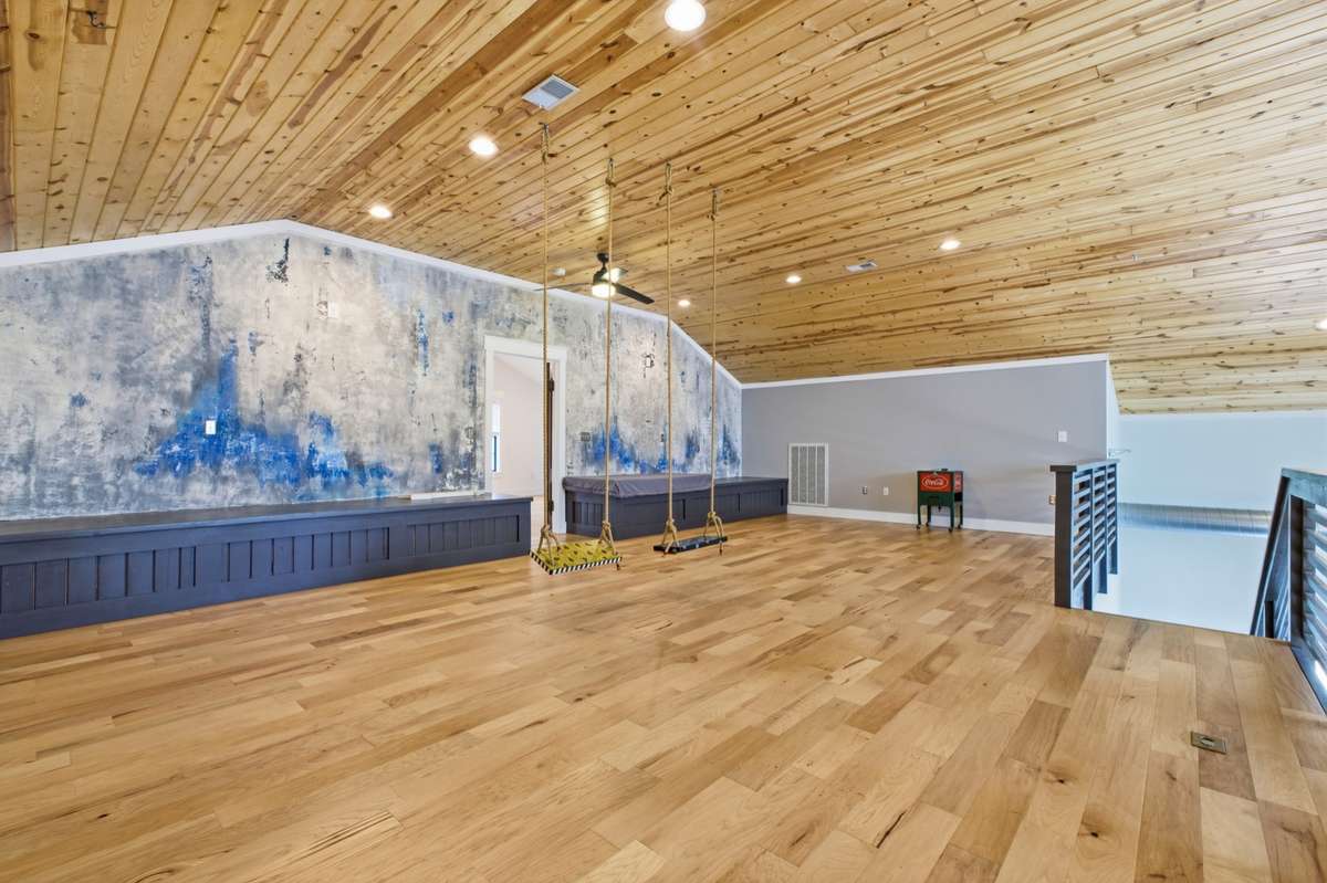 Open Loft Area