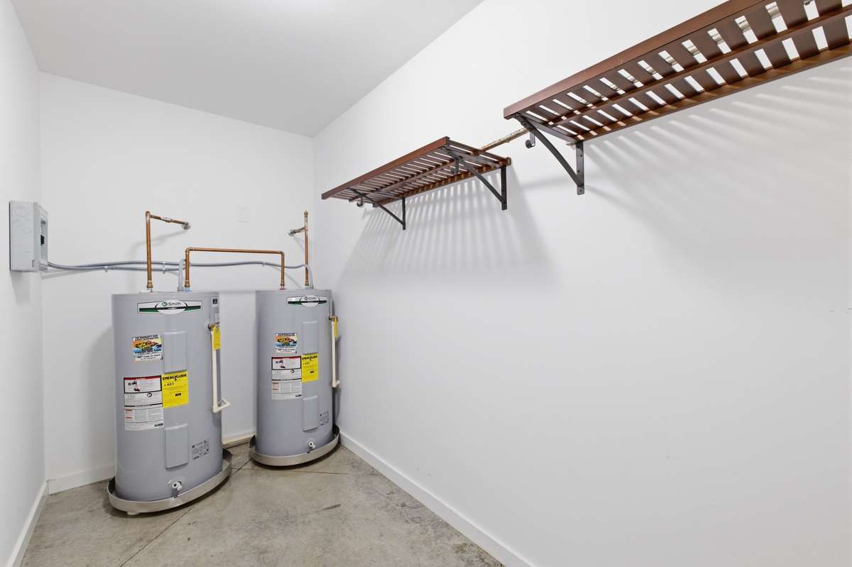 Bedroom 3 Walk In Closet