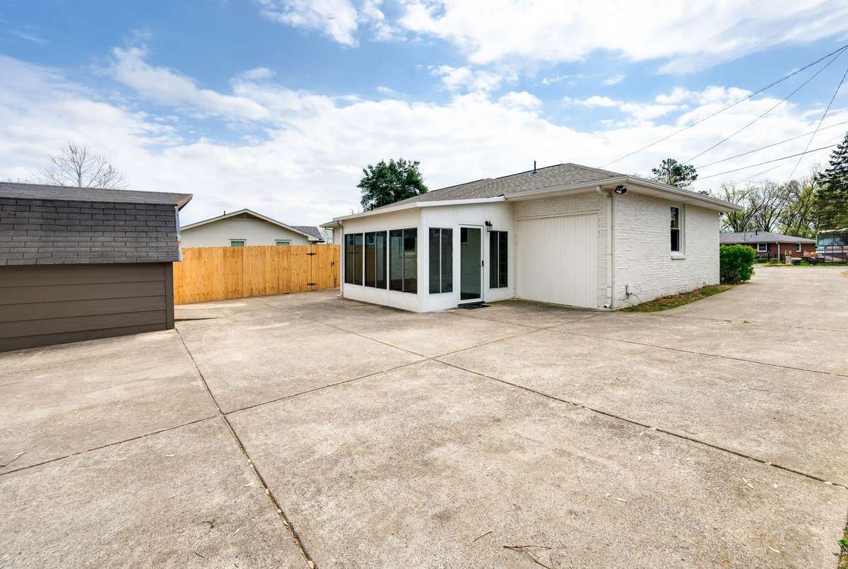 This space can be used for cars or to create an outdoor kitchen