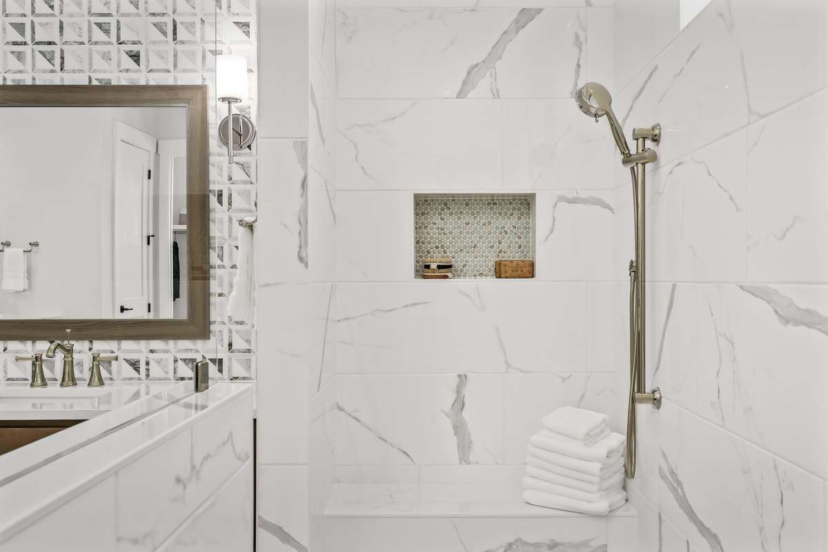 Seat with large shower niche.