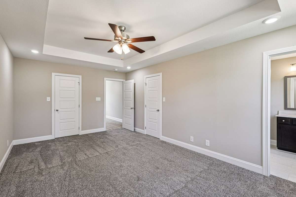 Sample pictures from a previous build showing the Baker Floor Plan. Materials and colors are subject to change without notice.