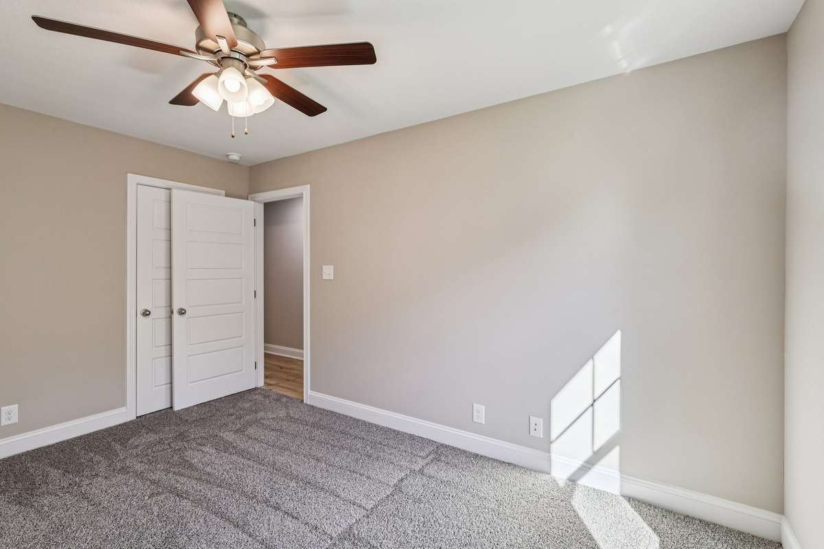 Sample pictures from a previous build showing the Baker Floor Plan. Materials and colors are subject to change without notice.