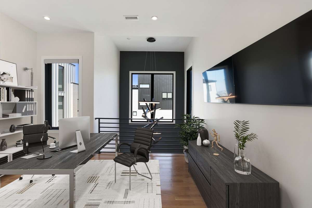 Dedicated office off bonus room
