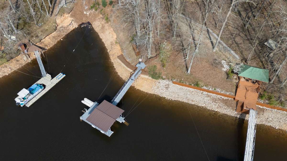 Private dock in this quiet cove on Tims Ford Lake! 645 Wildwood Trace, Winchester, TN 37398