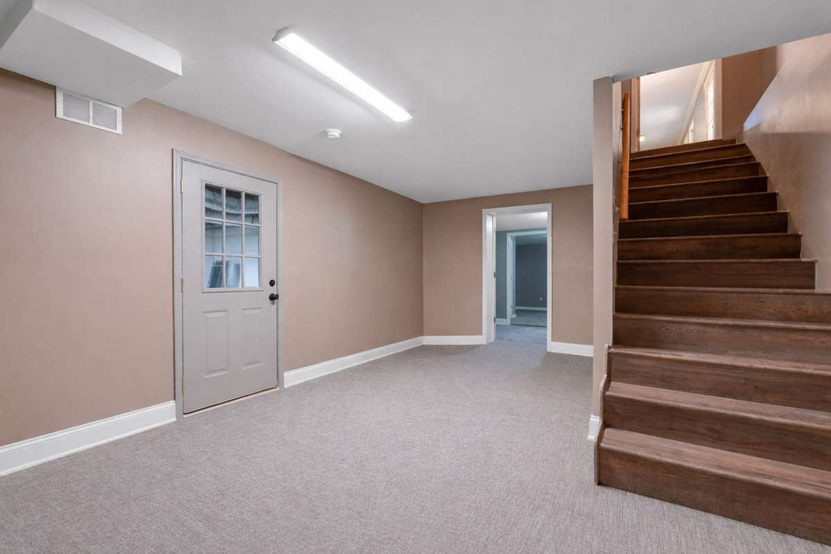 Your spacious bonus room is perfect for social gatherings & entertaining! 645 Wildwood Trace, Winchester, TN 37398