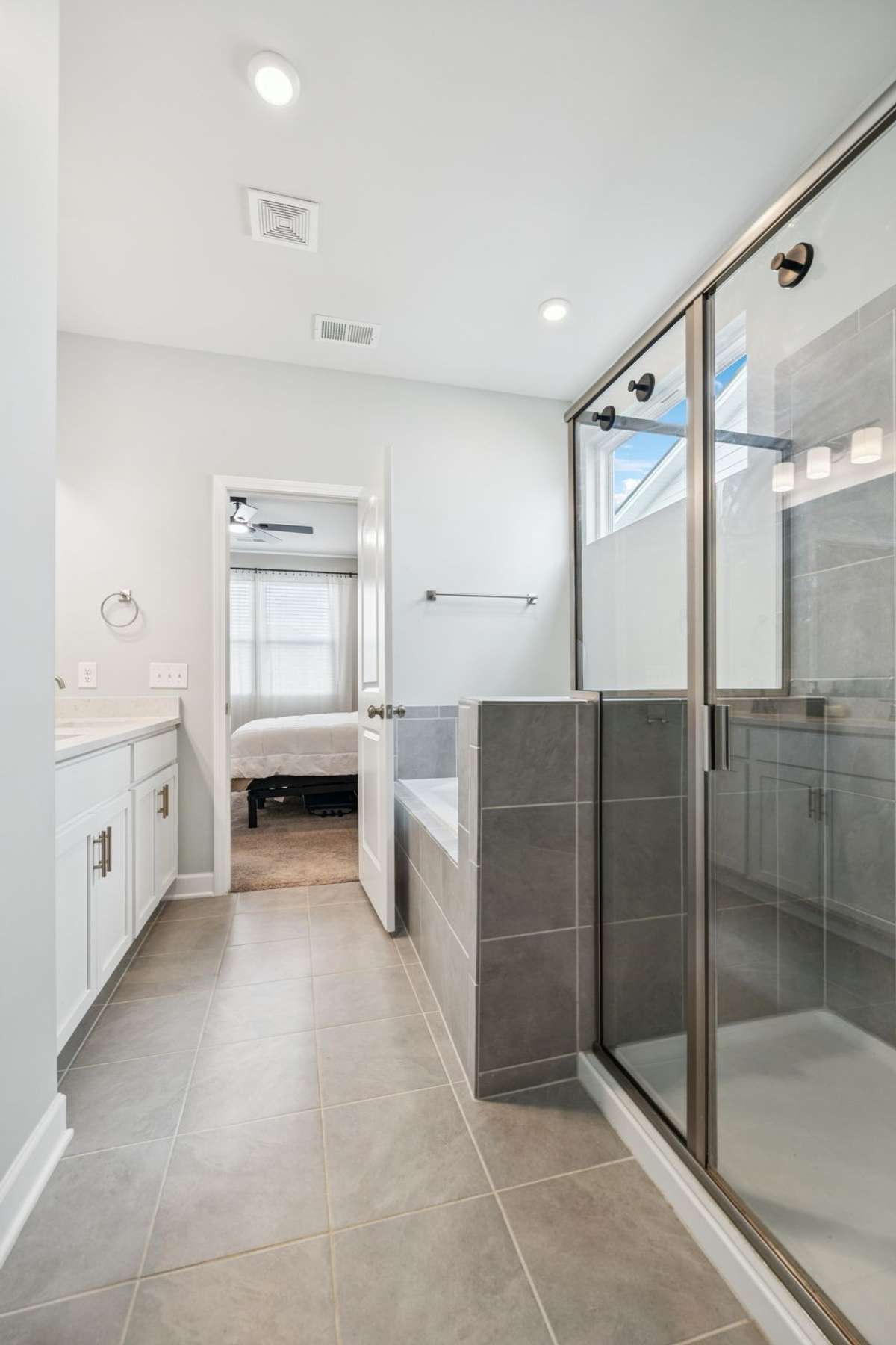 En suite bathroom