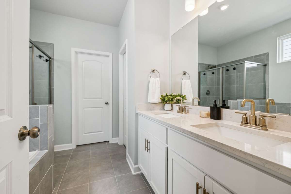 En Suite Bathroom