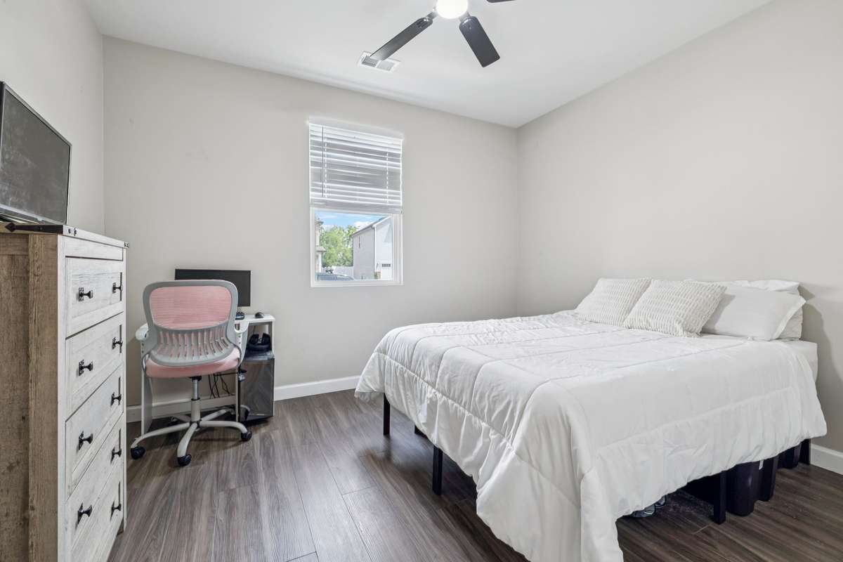 Downstairs bedroom. Perfect for guests or a home office!