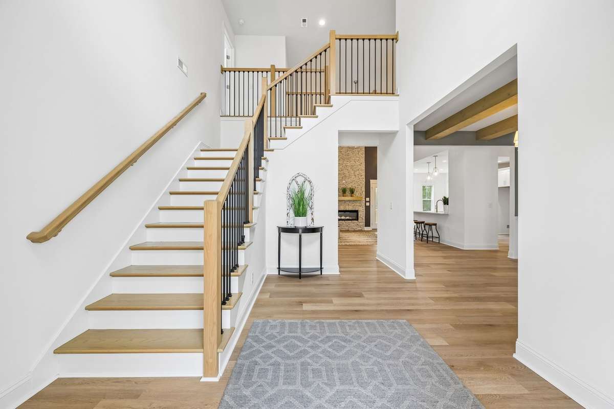 2 story foyer