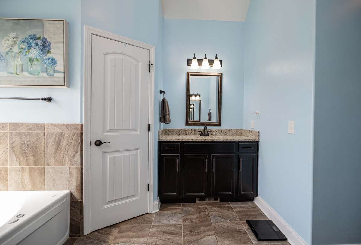 Separate toilet room