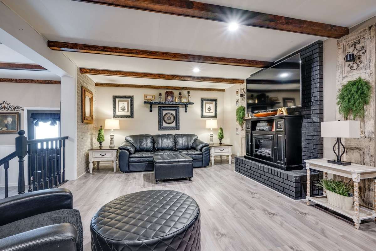 FORMAL Living Room w/ Hardwood Floors