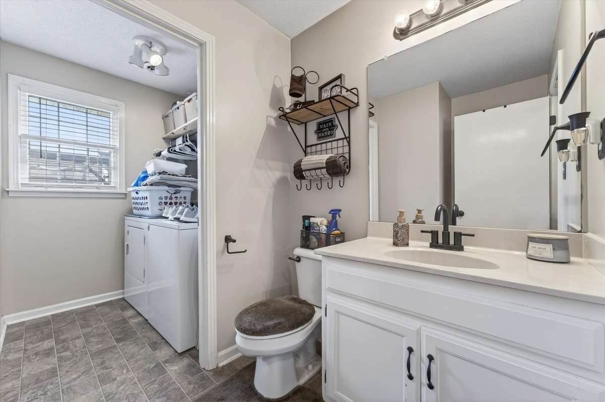 Guest bathroom on the main floor