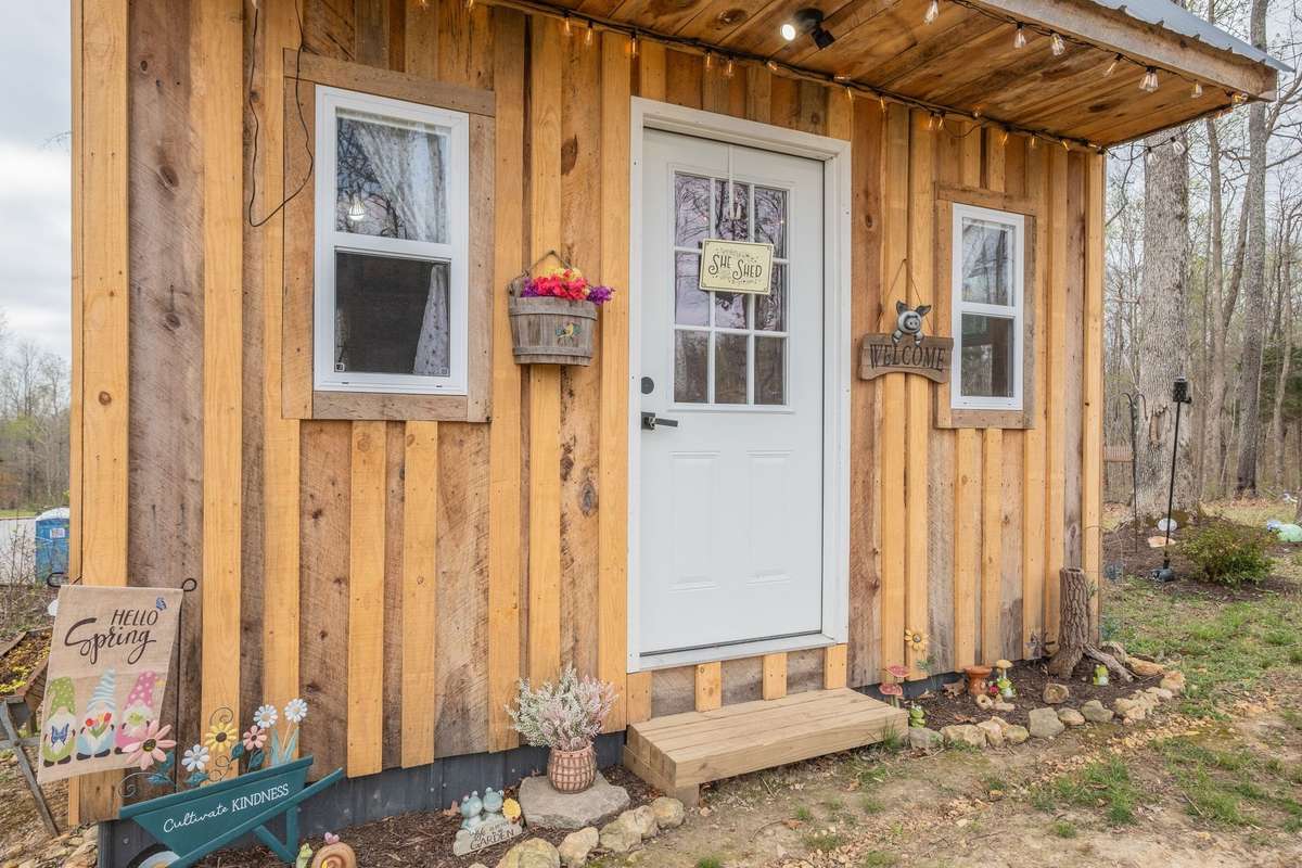 The She-Shed...Private Office away from the Main Home?
Studio Space?