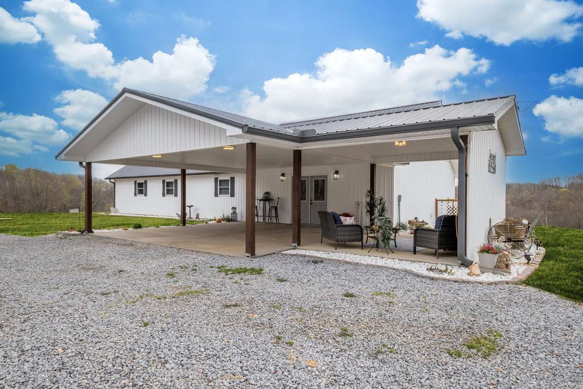 Long Concrete Driveway plus Gravel Parking too
NOTE: Green Grass Edits on Exterior Photos
