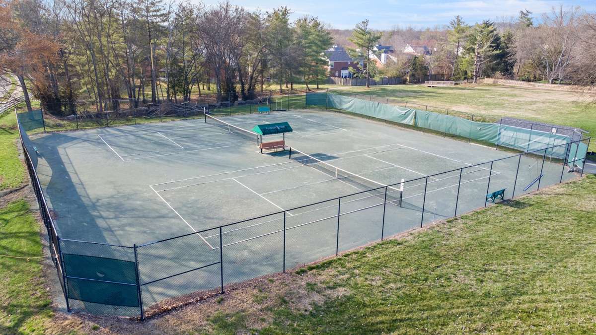 Enjoy access to Fieldstone's clubhouse, pools, playgrounds, sports courts + walking trails... all under $450K!