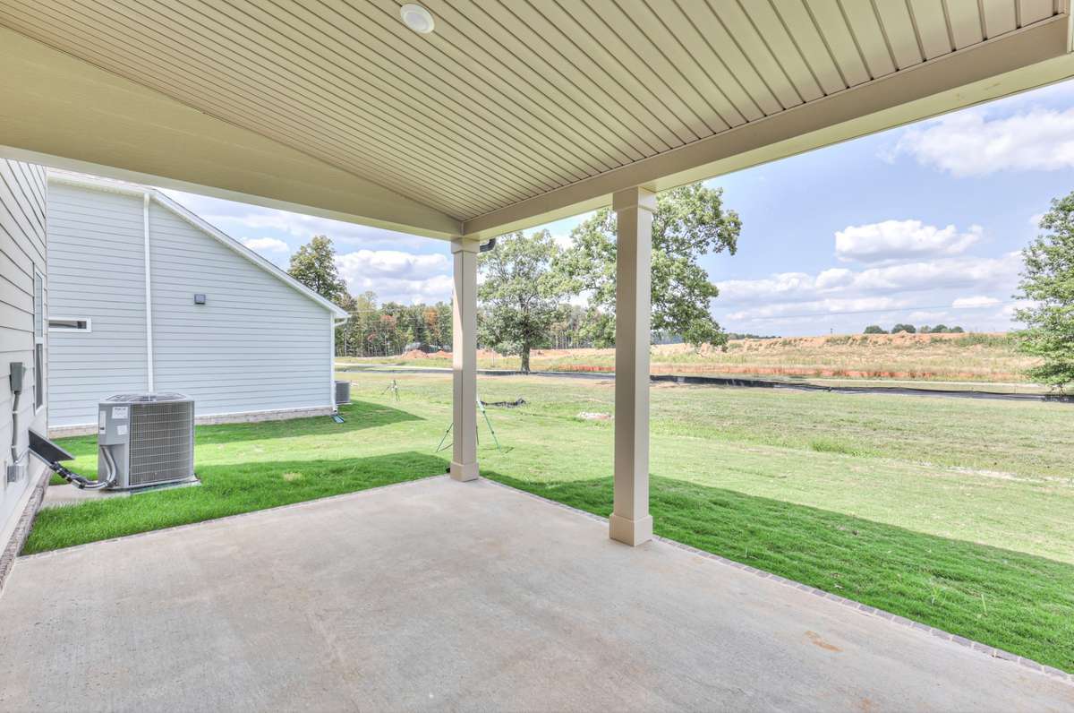 **Photos are of a model home example and not all selections will match subject property**