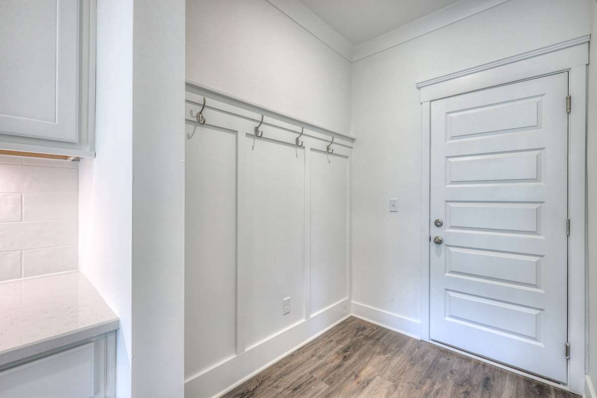 **Photos are of a model home example and not all selections will match subject property**