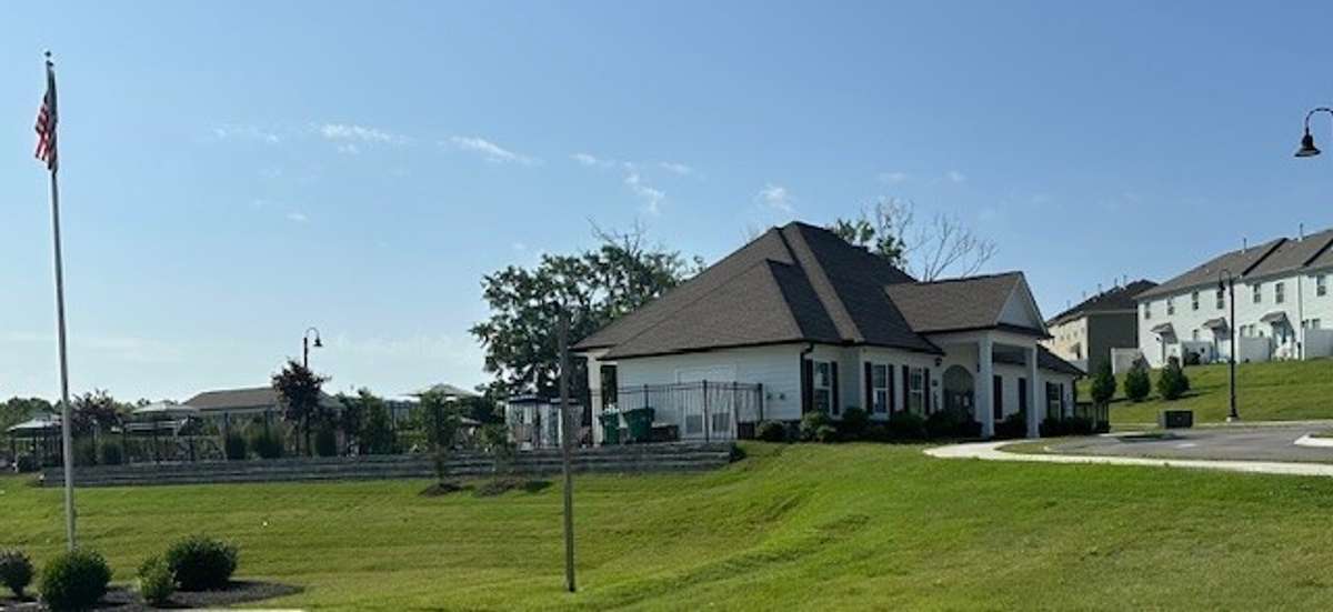 WOODBRIDGE GLEN COMMUNITY POOL & CLUBHOUSE