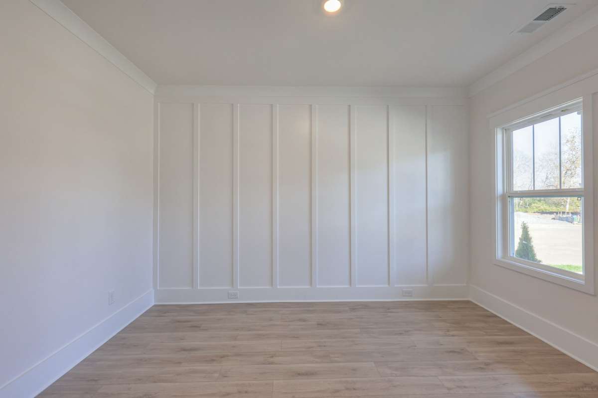 **Photos are of a model home and will not match all selections in subject property**