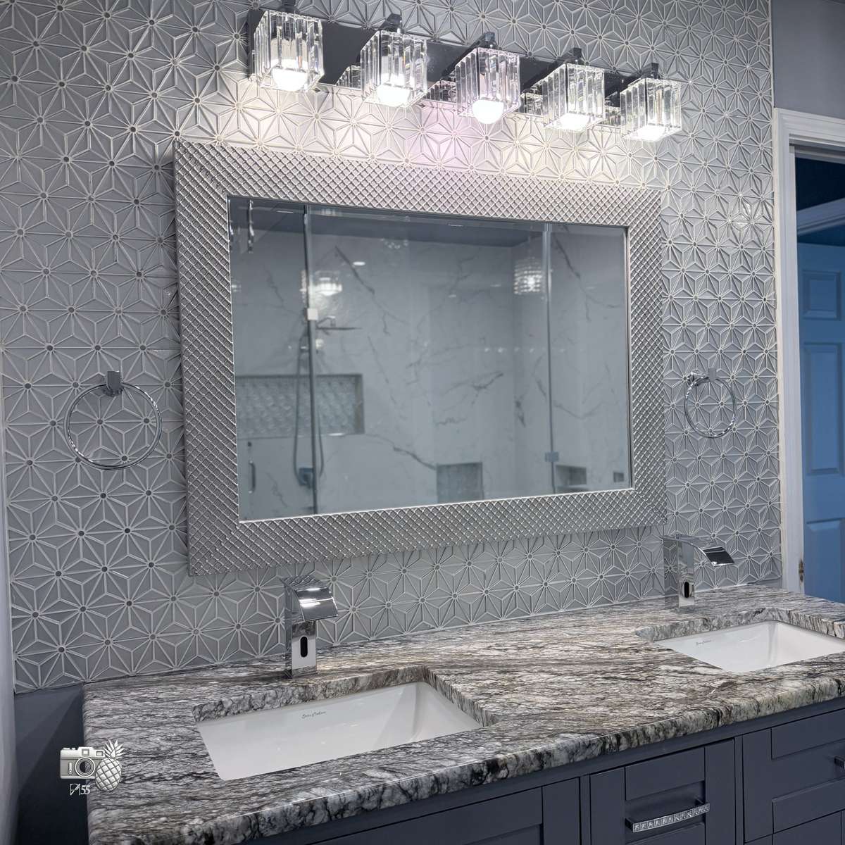 Bathroom - double vanity
