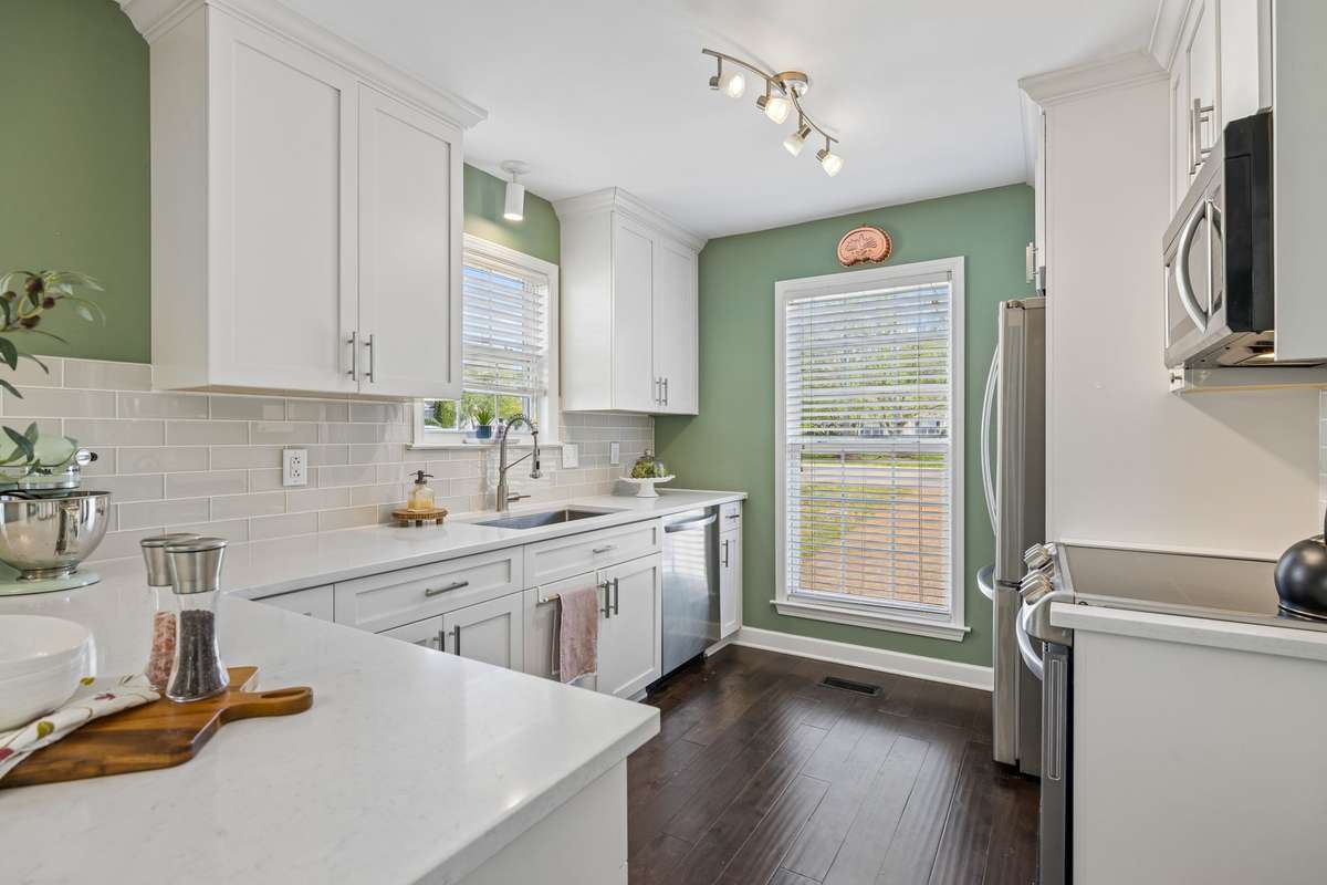 Remodeled kitchen with all new appliances
