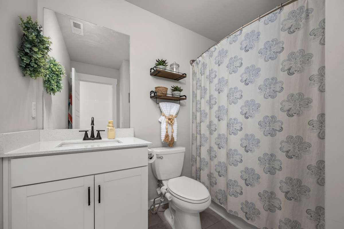 Full bath upstairs.