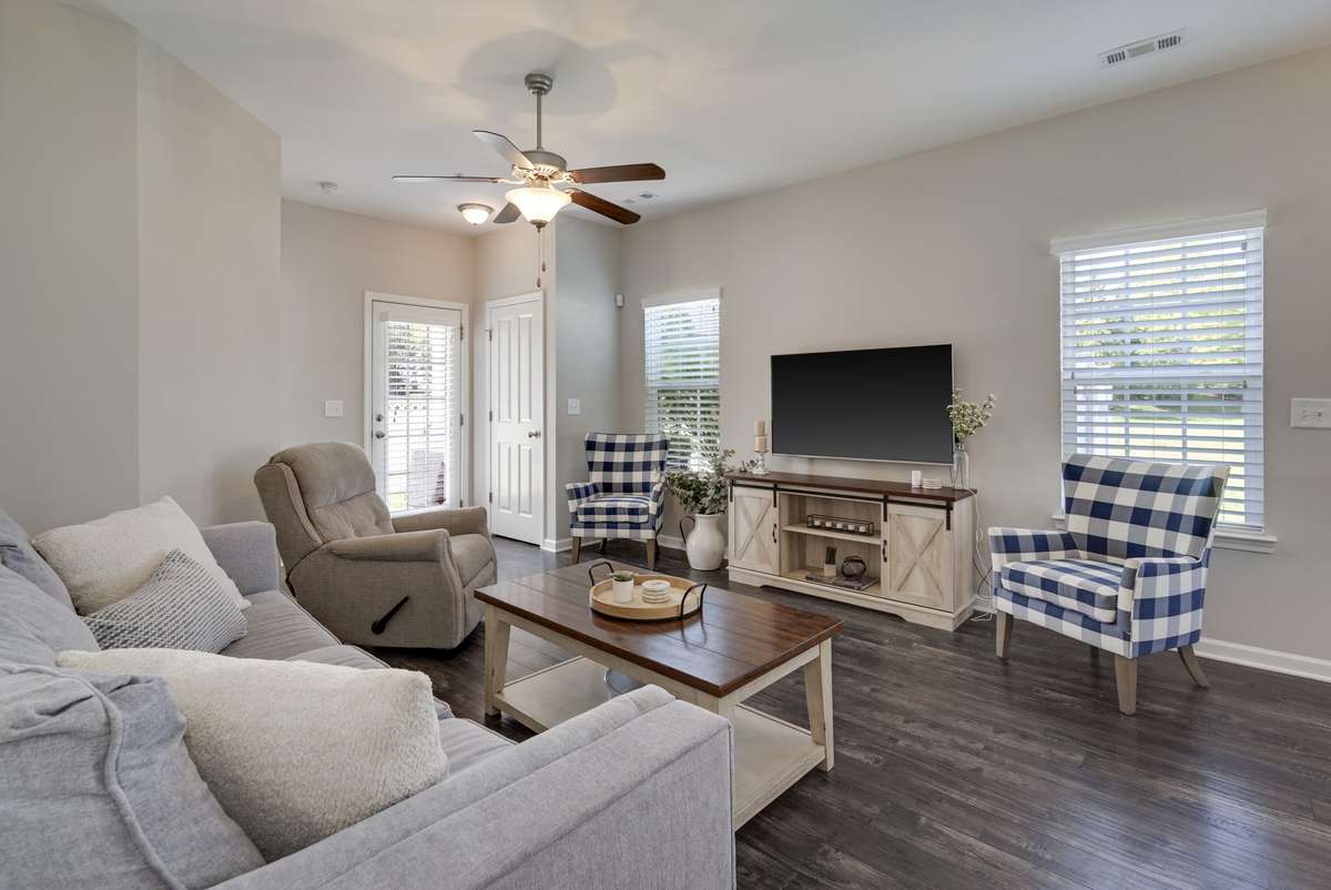 Another view of the great room showing the access to back porch