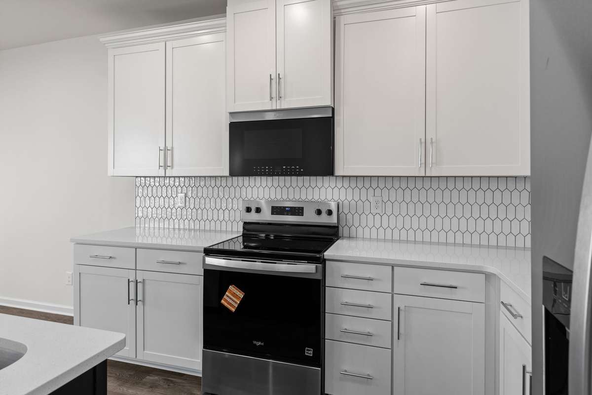 Kitchen(Stock Photos of Similar Model)