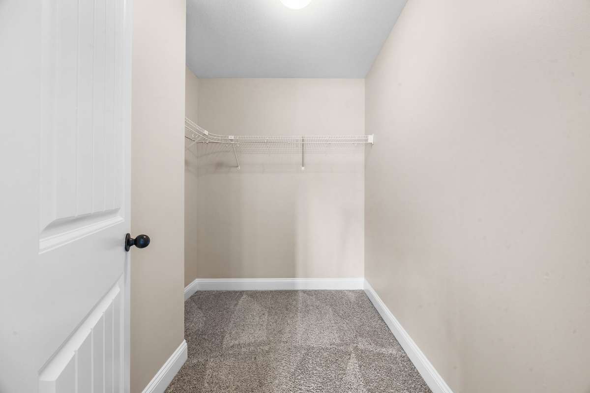 walk-in closet in bedroom #3