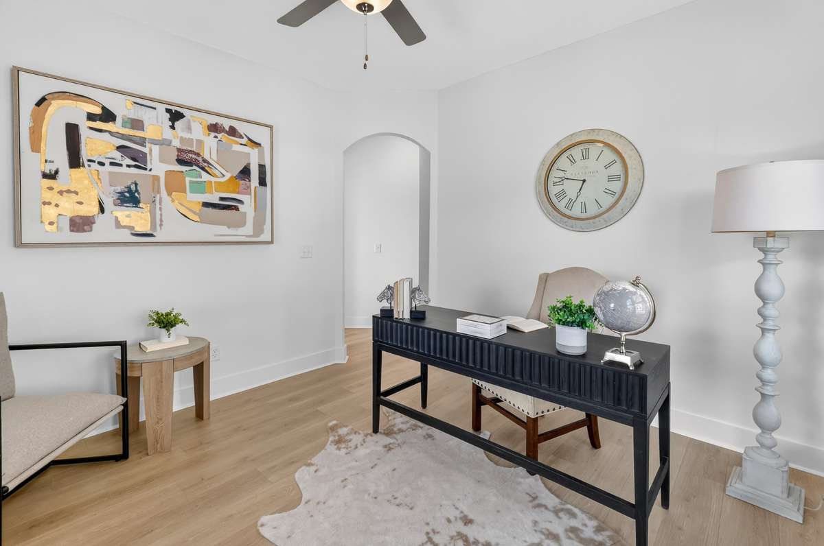 **Photos not of the actual home but of another Everleigh floor plan in The Knoll at Fairvue.**