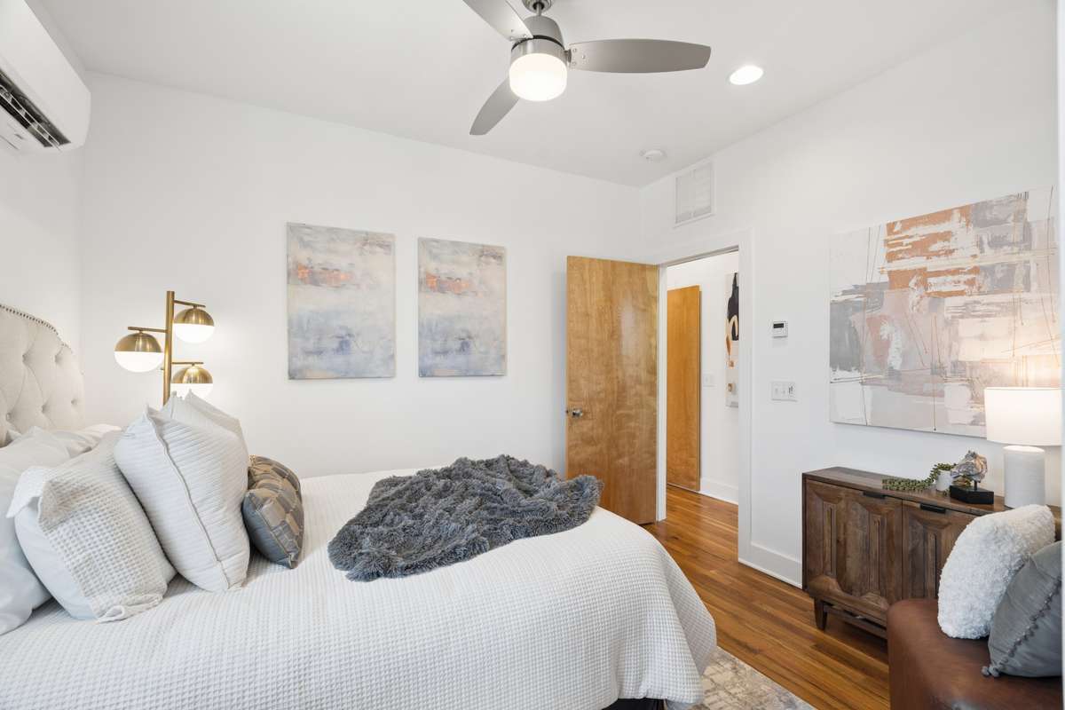 Room for your favorite furniture pieces