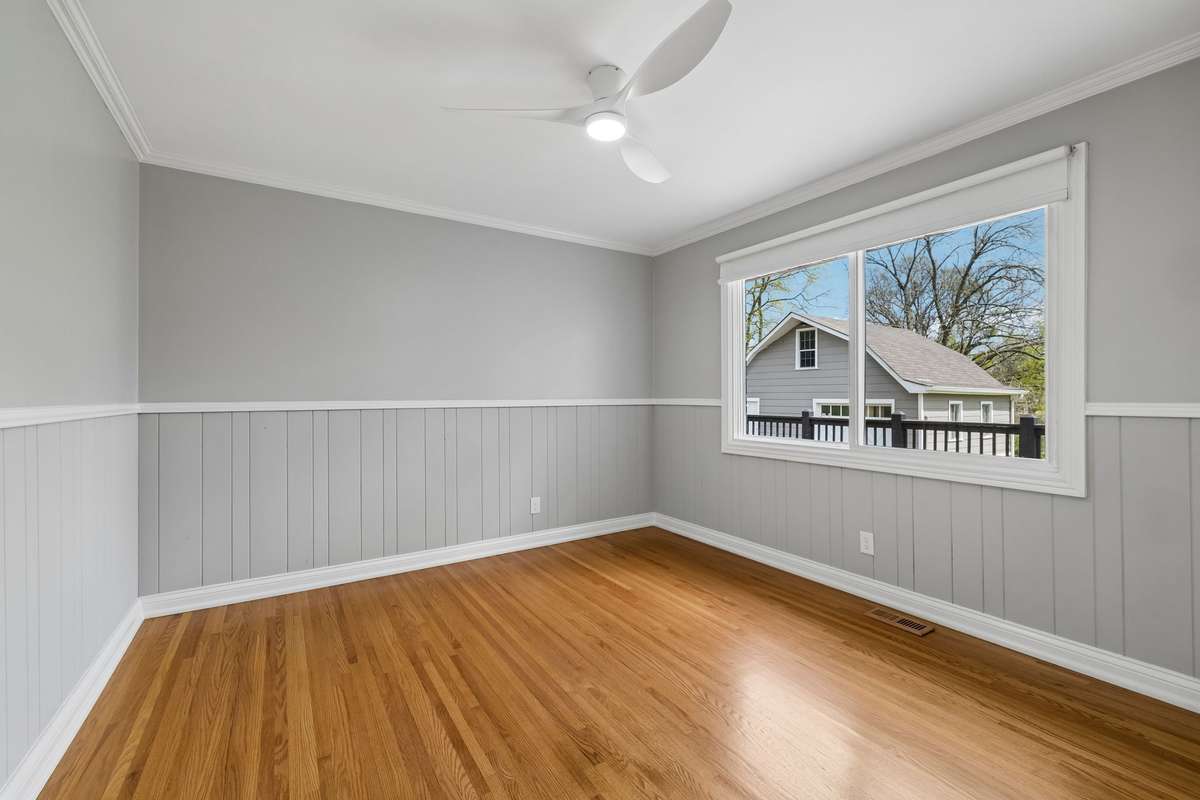 Another 2ndry bedroom on main floor