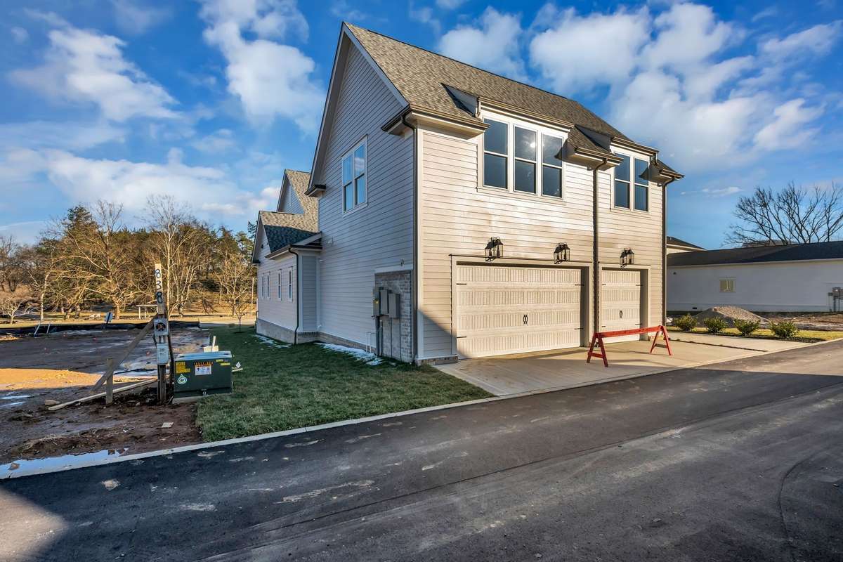 There is even a parking pad next to the 3 car garage incase you want to rent the apartment and provide a parking space for the tenant.