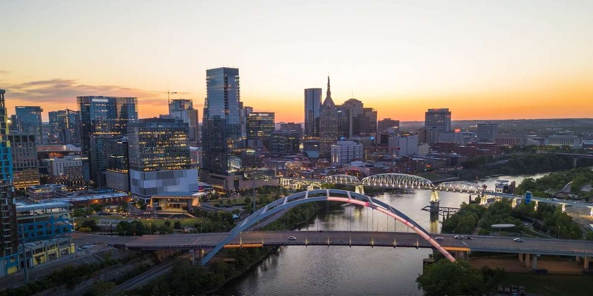 The lovely Nashville skyline is a quick trip from Franklin Ridge as its close to Interstate 65.