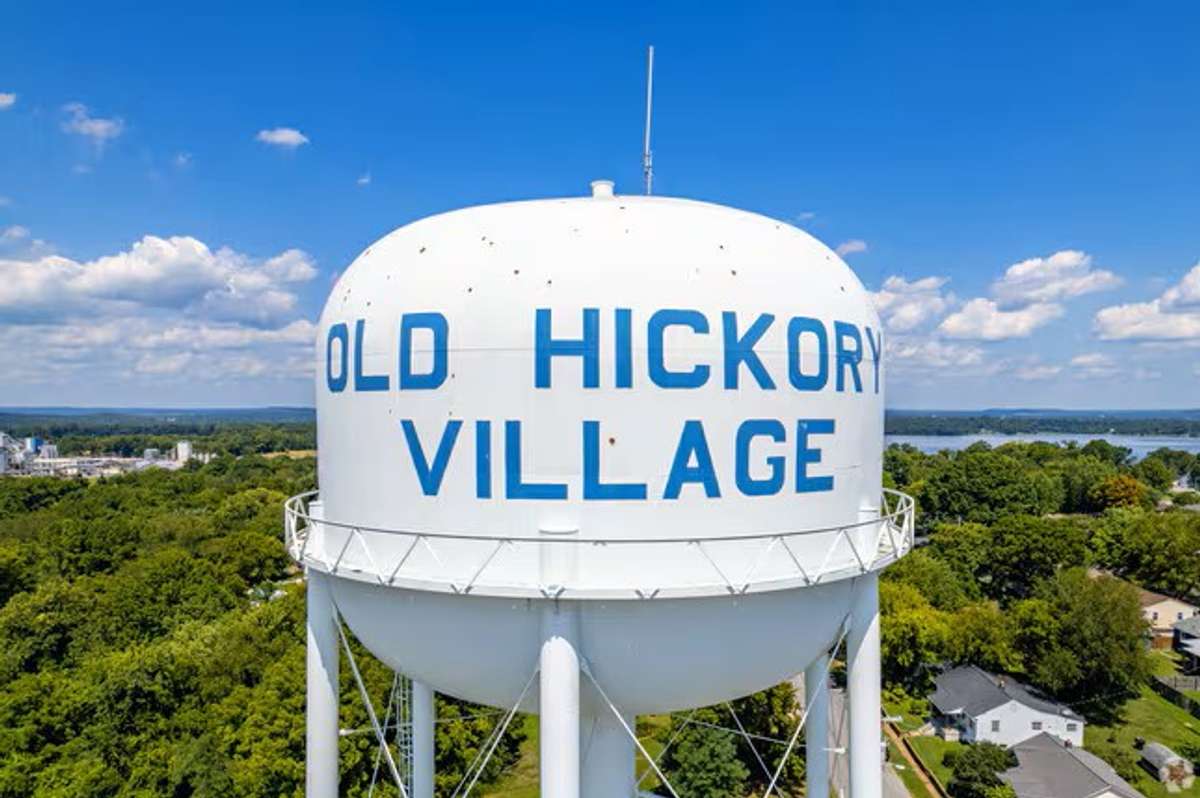 Old Hickory Village on the Lake of Old Hickory