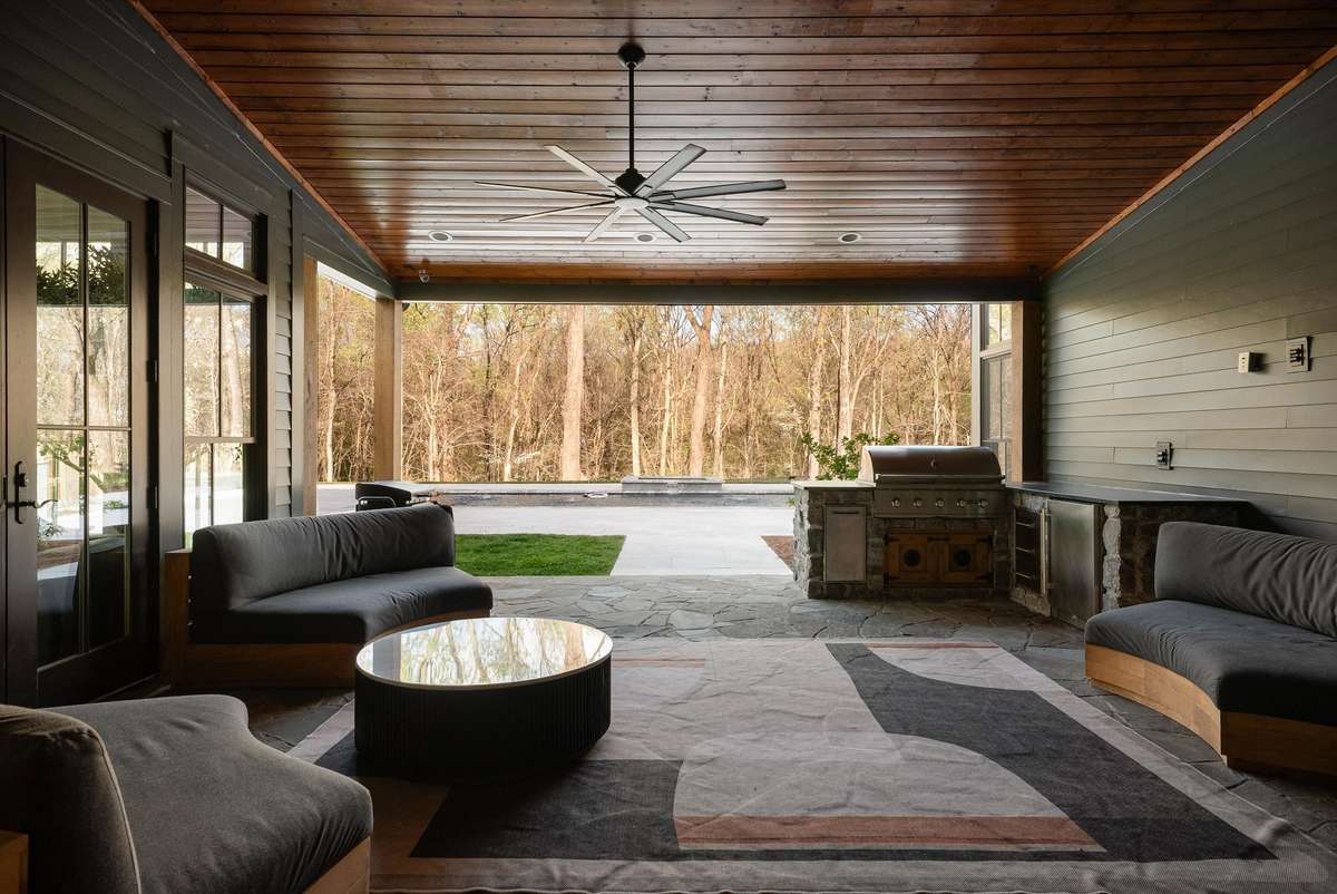 Outdoor Kitchen