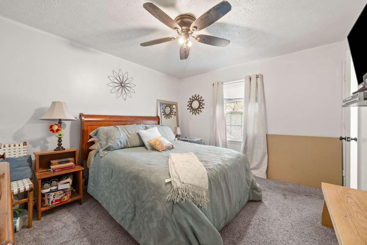 Primary Bedroom with Ceiling fan