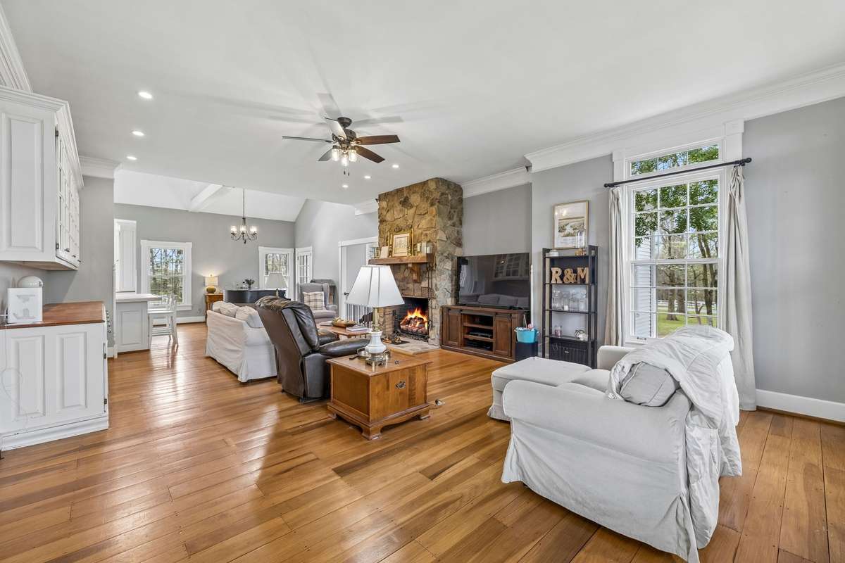 Main House - Living Room