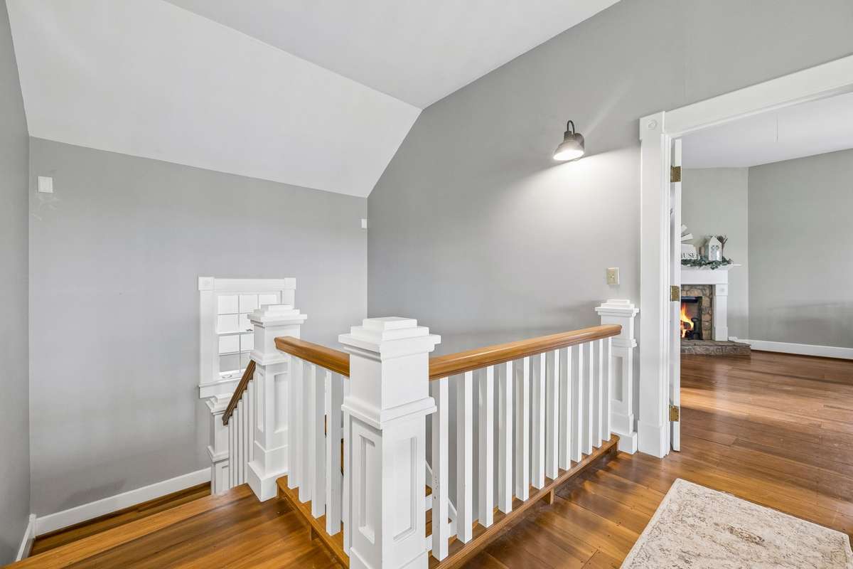 Main House - Upstairs