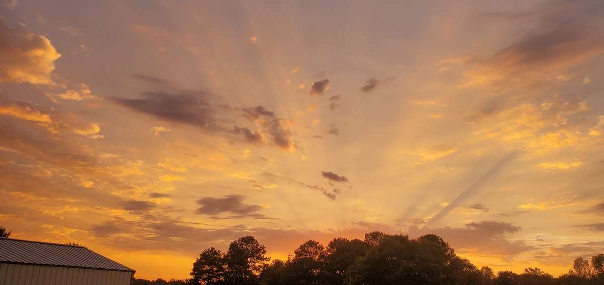 Who doesn't want to be able to have coffee and see spectacular sunrise views like this??  AMAZING!!