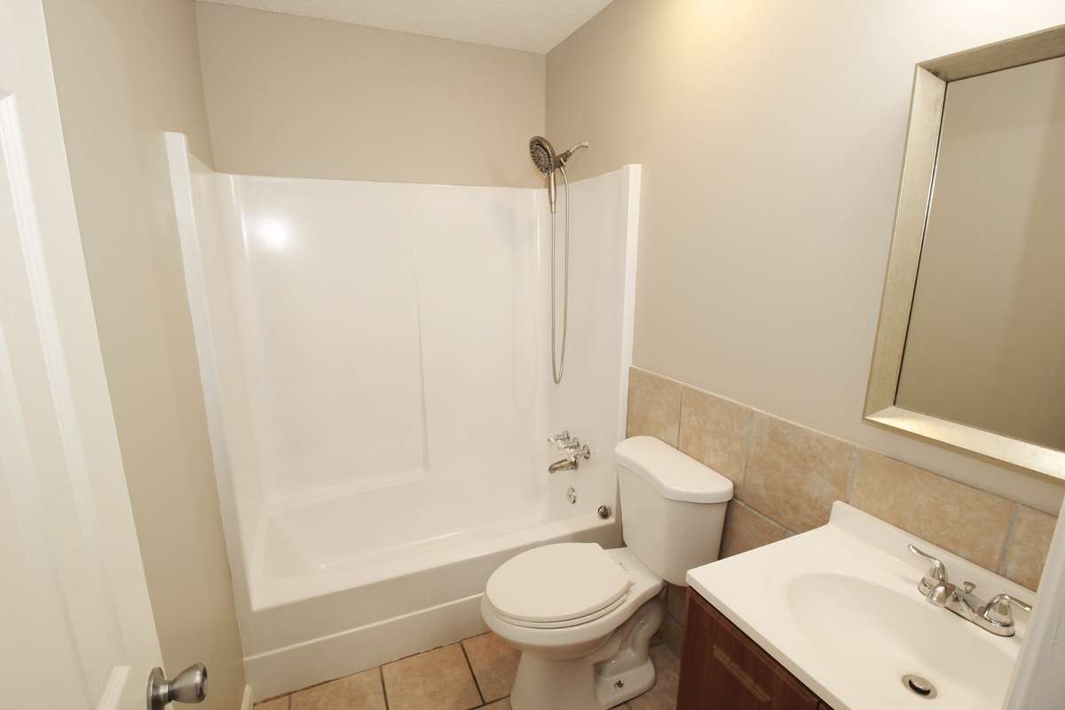 Unit B, full bath