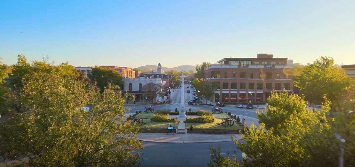 The Franklin square includes history, restaurants, shops, and more. It is less than four miles from Franklin Ridge.