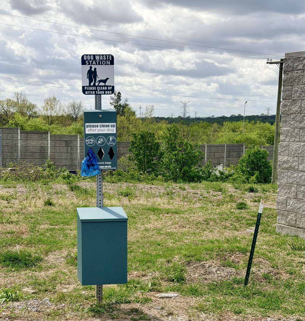 Thoughtful community benefit for pet lovers, doggy bags/receptacle. Walk the gravel trail or head to the dog park where several obstacle course items are set up for giving your beastie a workout, or let them play off-leash in the fenced area.