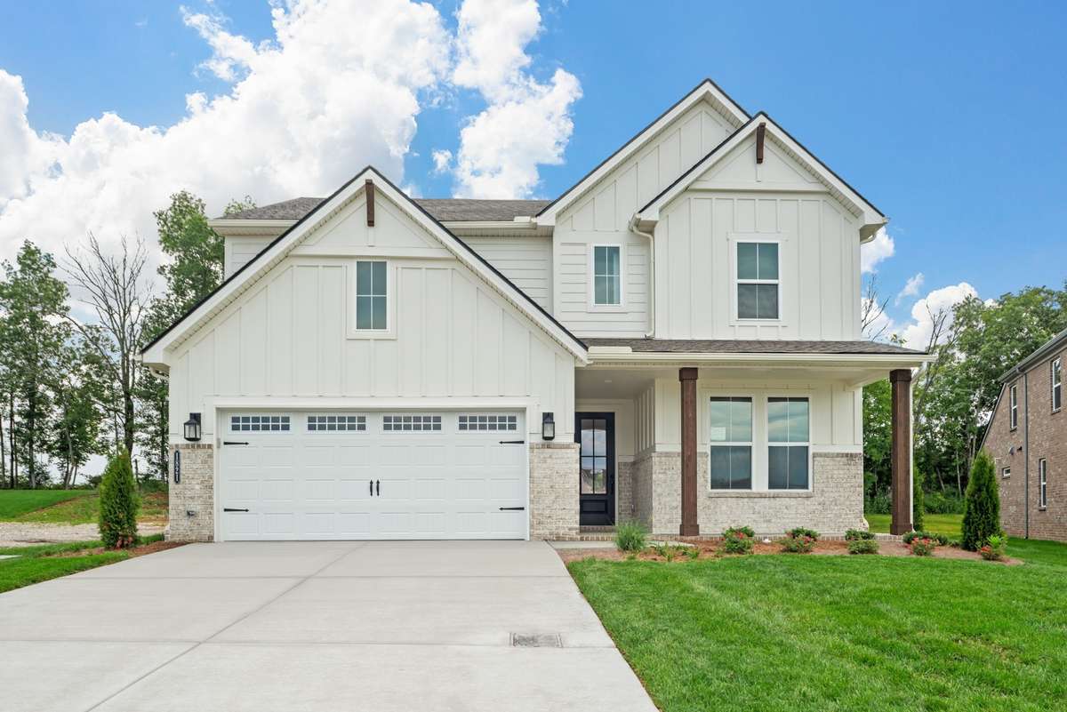 *** Photos are of a previously built Shannon in another Drees Homes community. Standard Features and Options may vary. ***