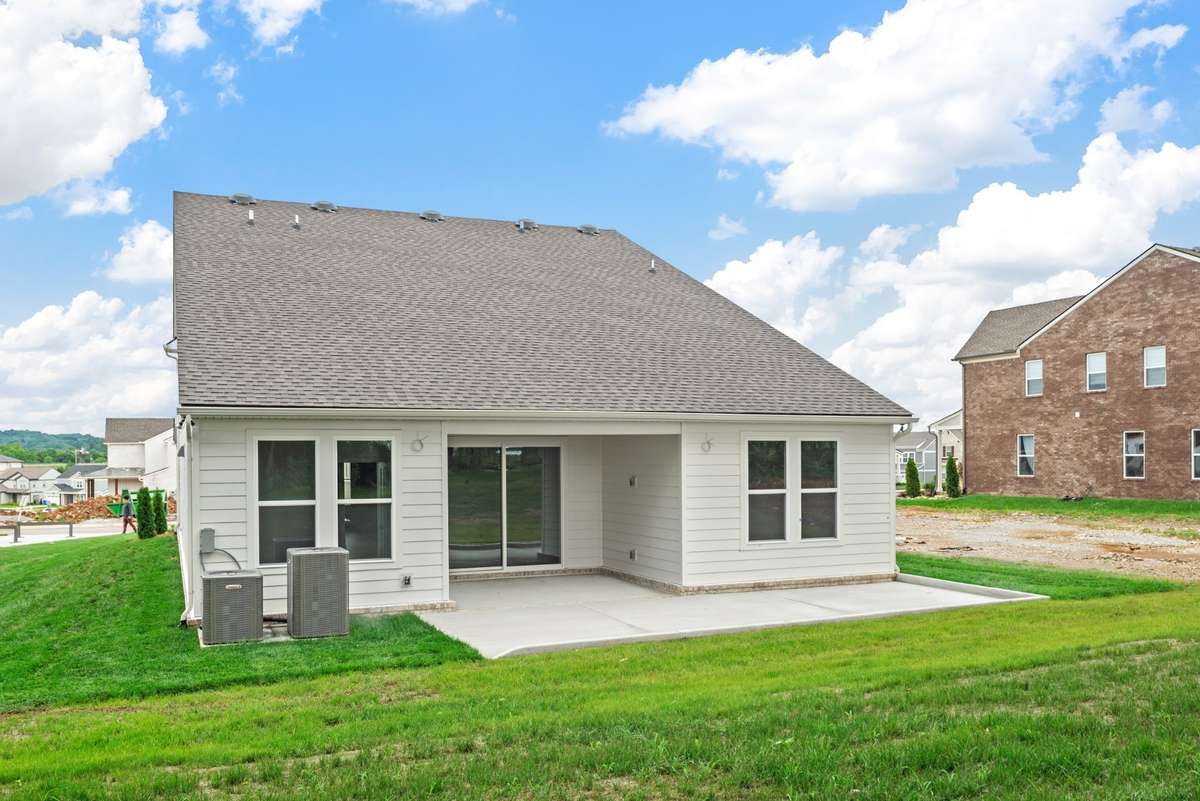 *** Photos are of a previously built Shannon in another Drees Homes community. Standard Features and Options may vary. ***