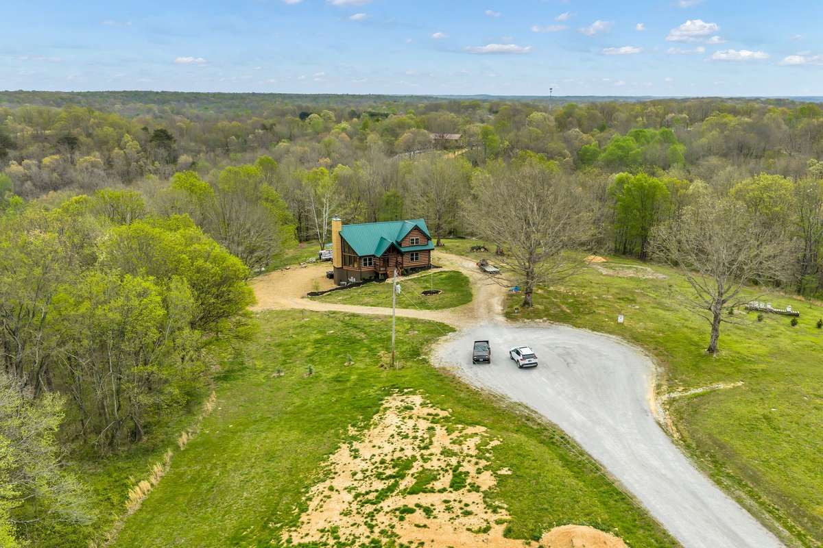 Scenic doesnt even begin to describe this property!