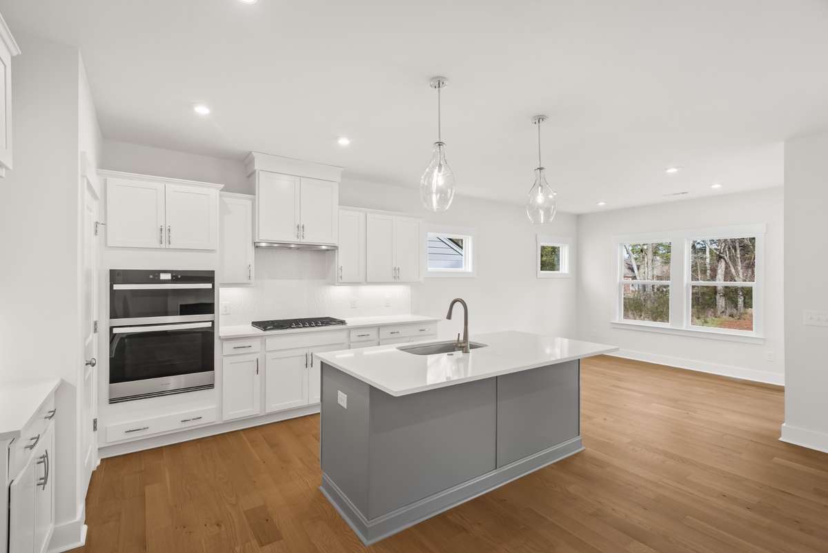*** Photos are of a previously built Dahlia in another Drees Homes community. Standard Features and Options may vary. ***