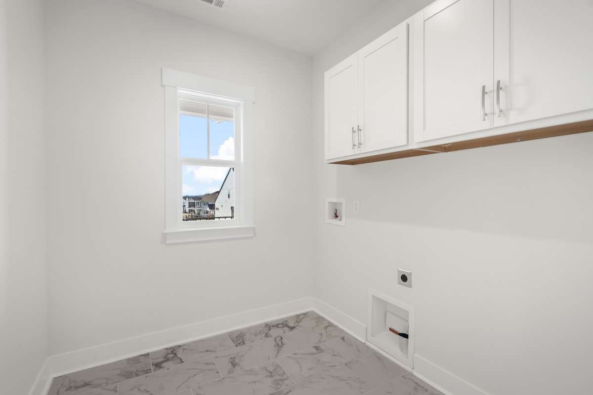 *** Photos are of a previously built Dahlia in another Drees Homes community. Standard Features and Options may vary. ***