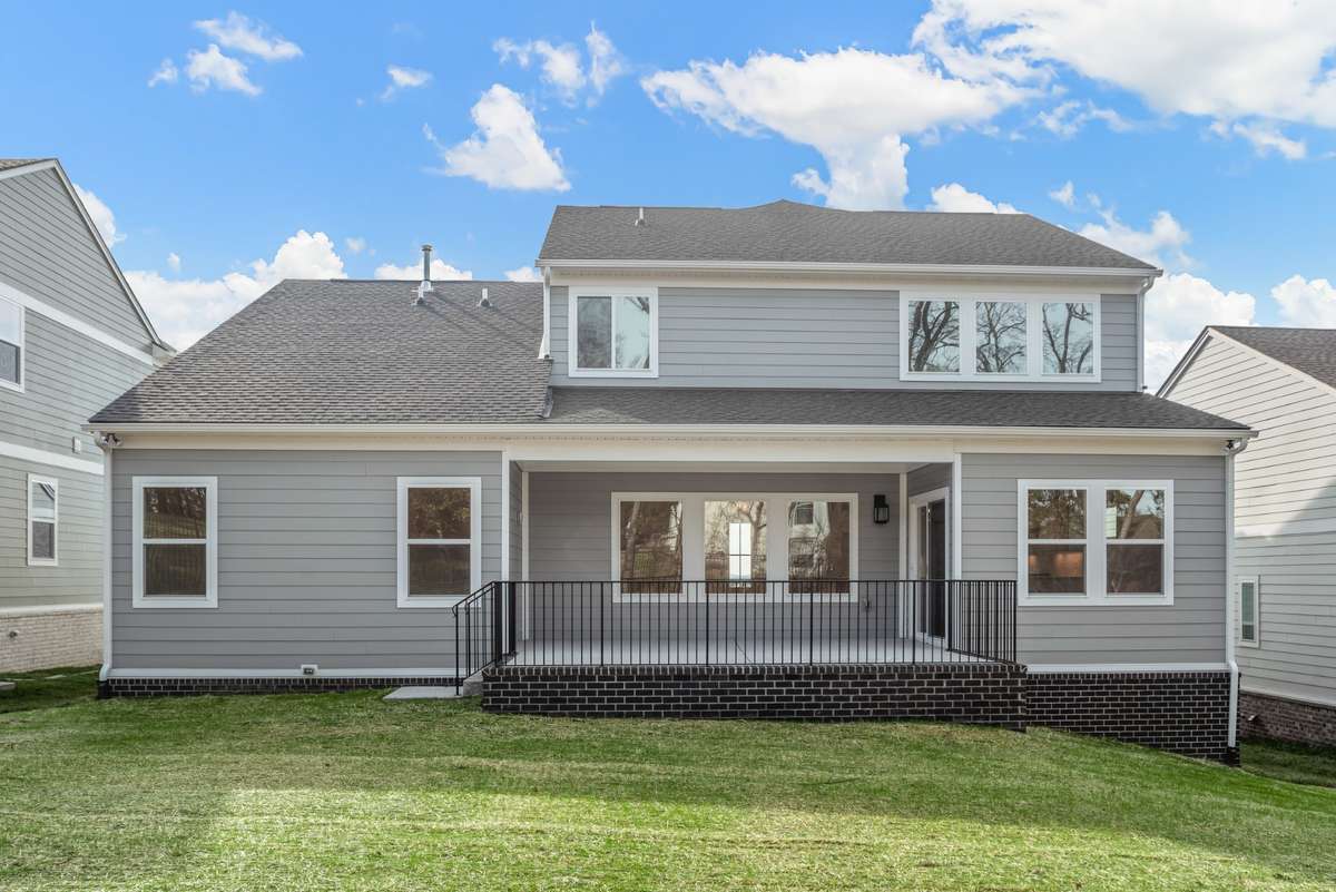 *** Photos are of a previously built Dahlia in another Drees Homes community. Standard Features and Options may vary. ***